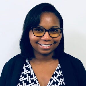 Veronica Lewin Headshot